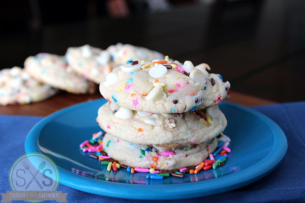 stack of three Funfetti Cookies on a blue plate