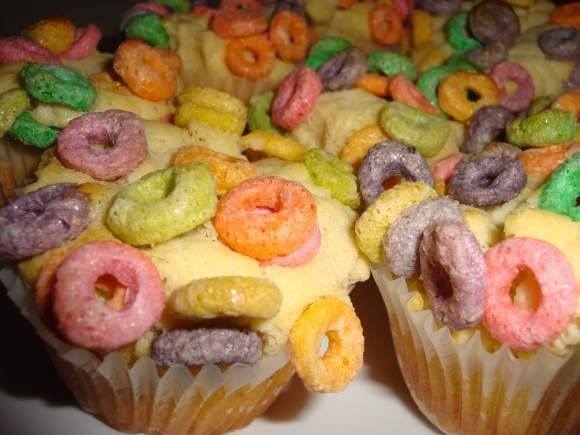 fruit loop cupcakes
