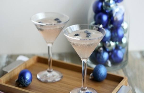 Cocktails and Mocktails for a New Year